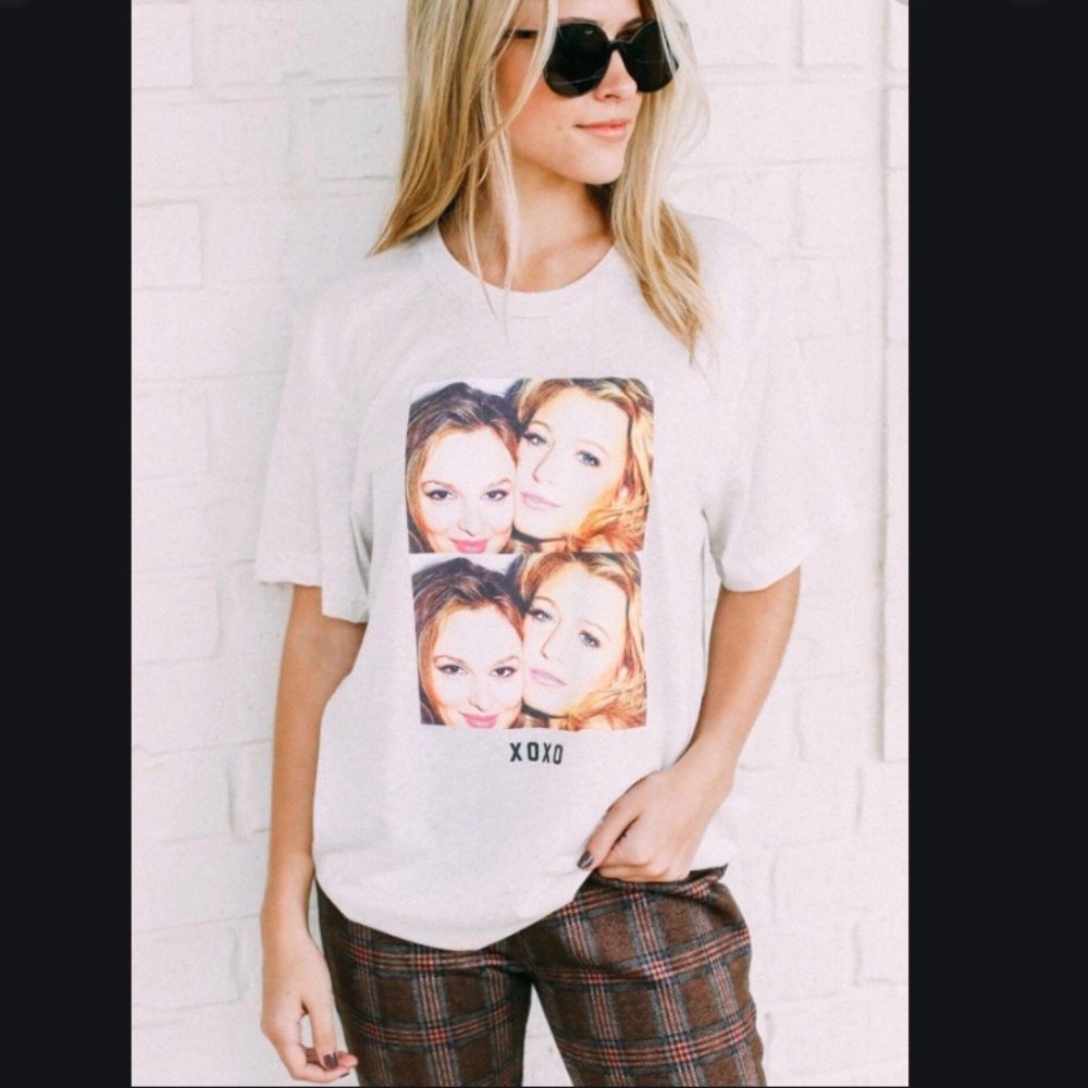 Gossip Girl Tee